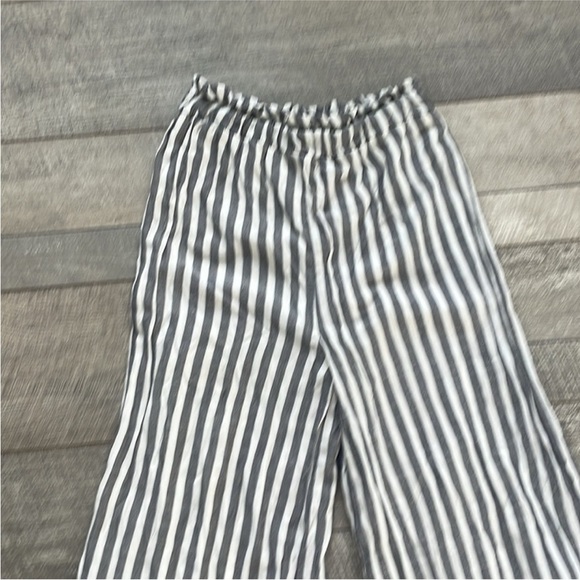 Le Lis Size Small Blue and White Wide Leg High-Rise Pull-On Pants - Picture 3 of 4